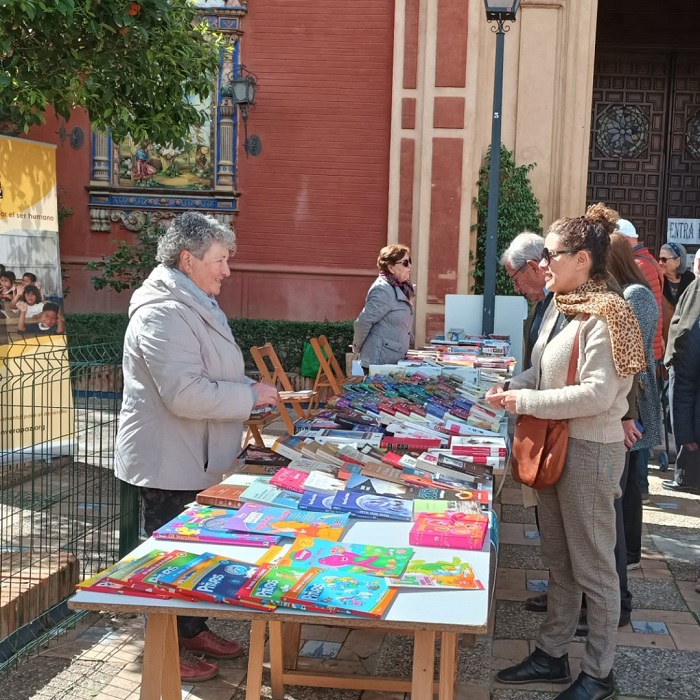 Libros solidarios en Sevilla