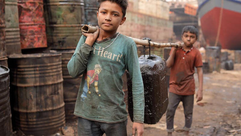 niños trabajando