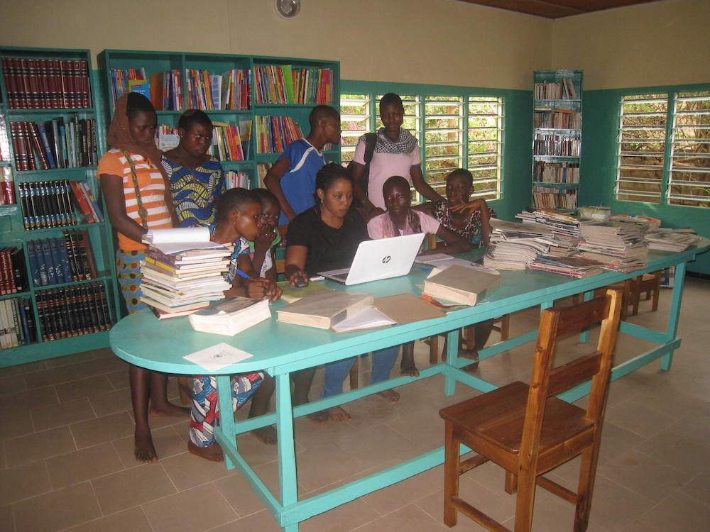1002 -Benin-3