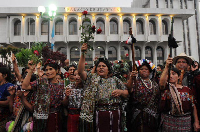 alcaldesas ixiles celebran la sentencia