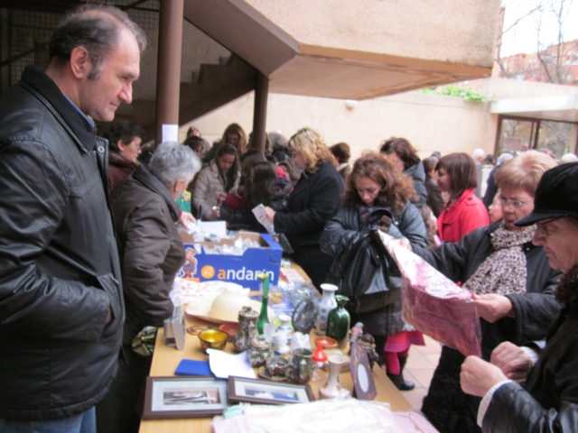 mercadillo solidario