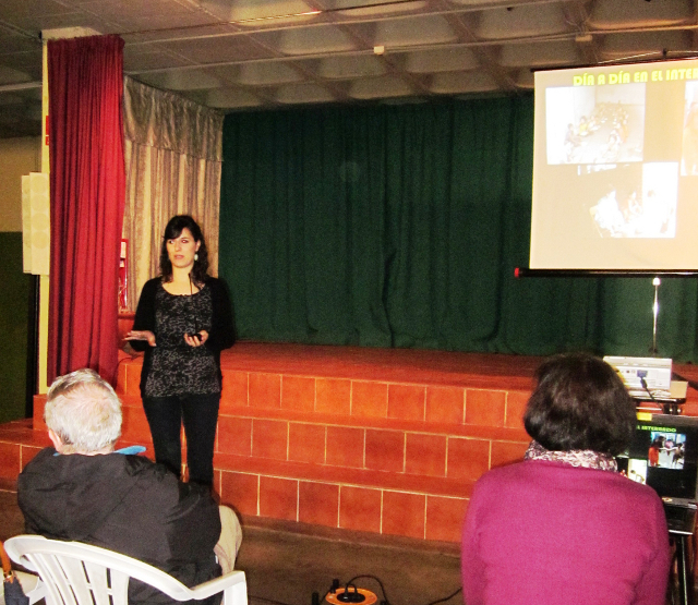 Maria hablando